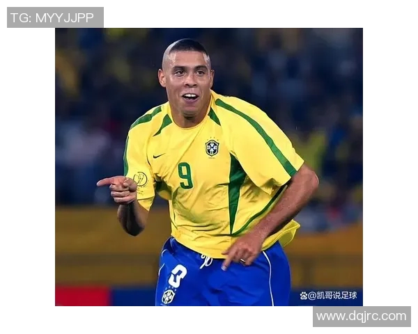 我心中的足球英雄：谈谈我最喜欢的足球明星与他的影响