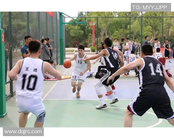 明星篮球信徒的热血追梦之旅与篮球文化的深度融合探索